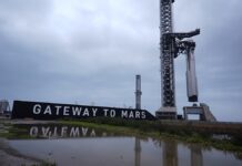 SpaceX віддає управління історичним IPO до рук Goldman Sachs
