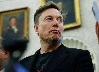SpaceX Q2-omzet stijgt met 92%: eerste publieke winsten tonen de kracht van Starlink, maar AI-verliezen nemen toe